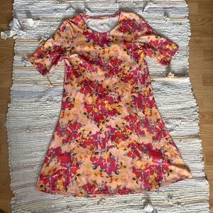 Cupio Quarter Sleeve Mini Floral Stretch T Shirt Dress Size Small